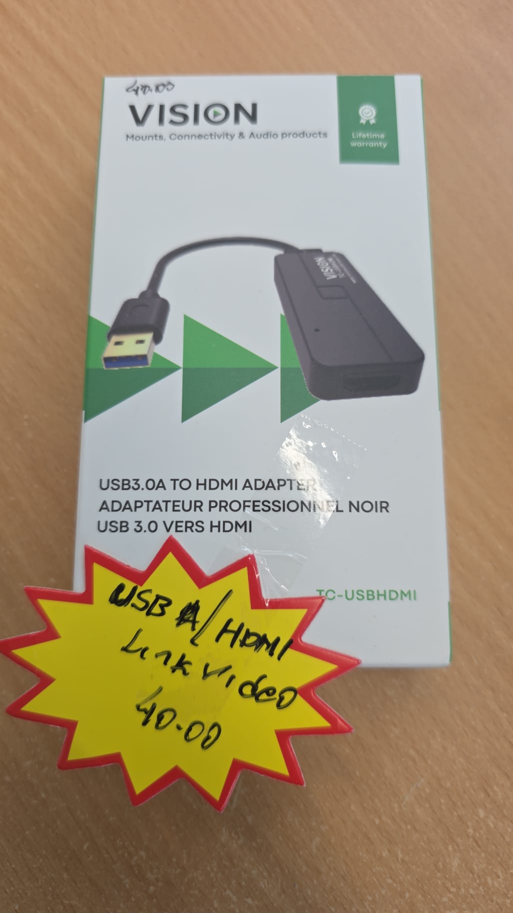 Vision Professional Installation-grade USB-A to HDMI Adapter — Link